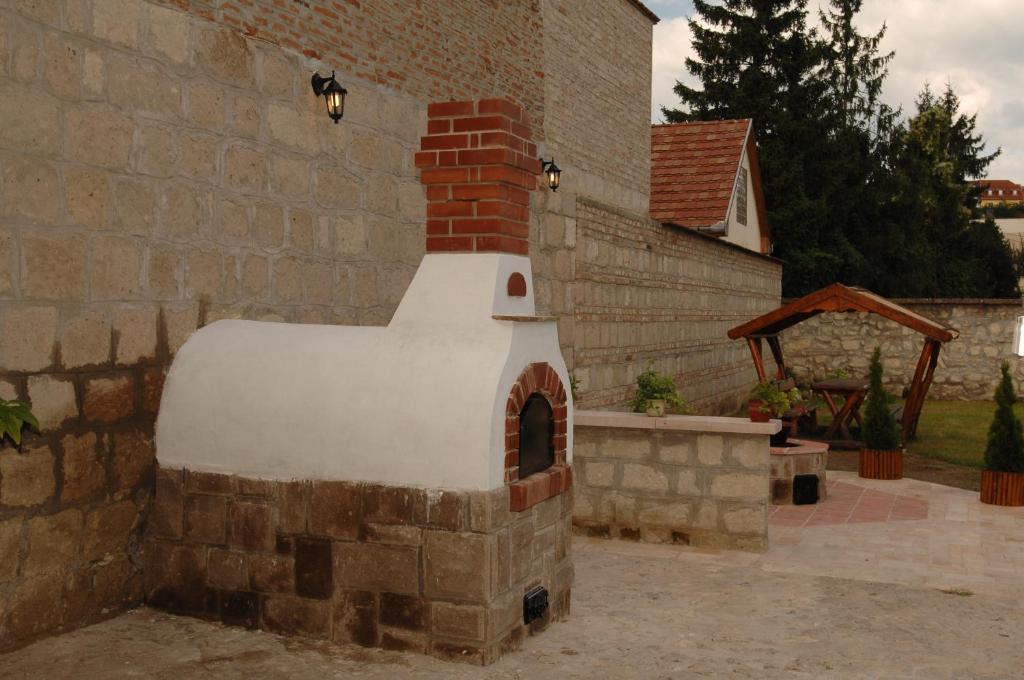 Eletfa Vendeghaz Hotel Eger Exterior photo
